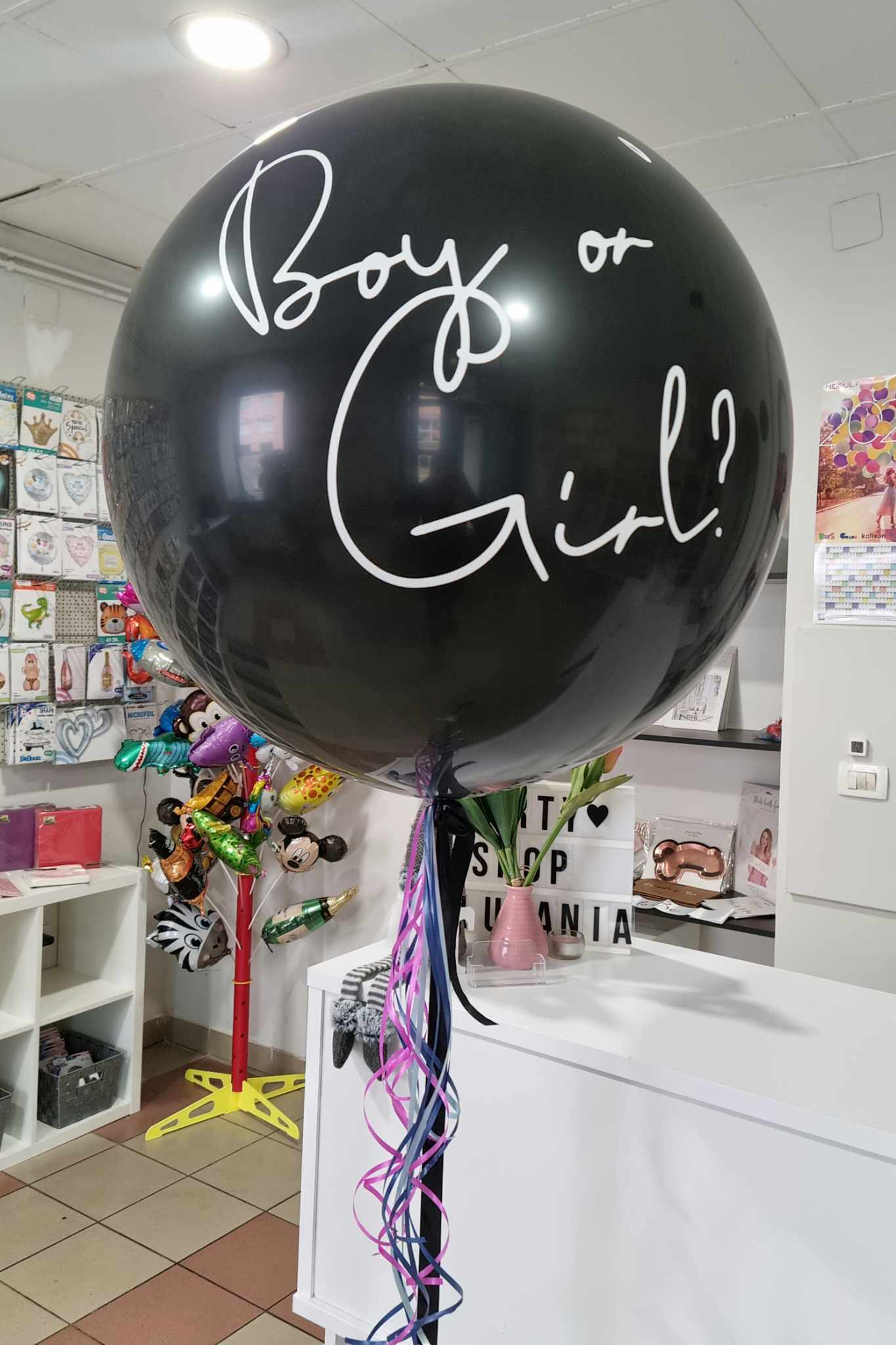 Balon za otkrivanje spola napunjen helijem