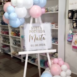 Balonska dekoracija na štafelaju
