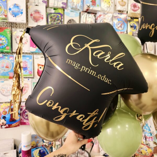 Buket za diplomu, personalizirana kapa + 4 lateks balona