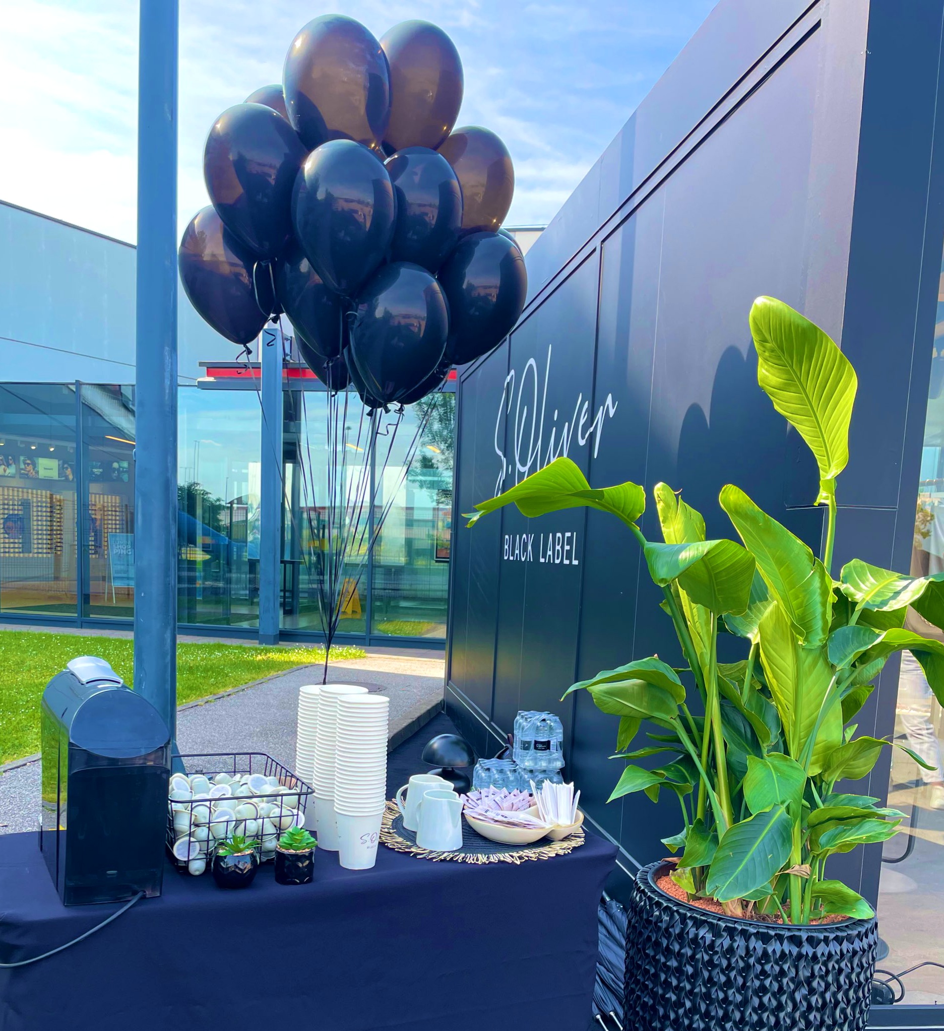 S. Oliver Black Label – helijski baloni za poslovni event