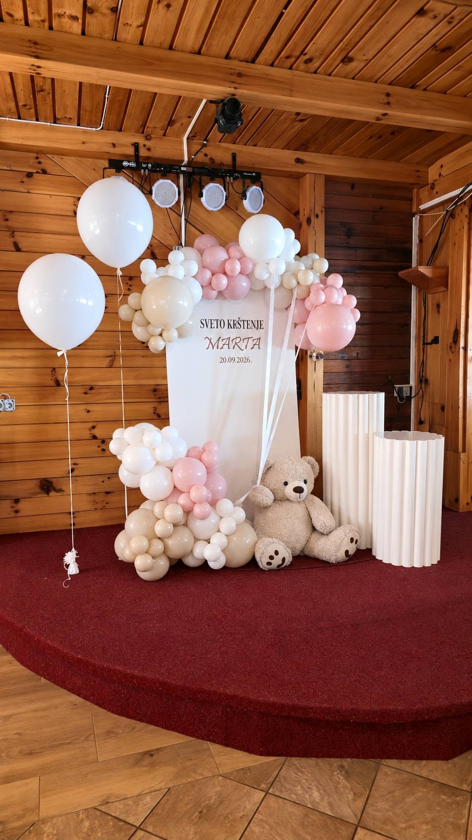 Balonska dekoracija za krštenje
